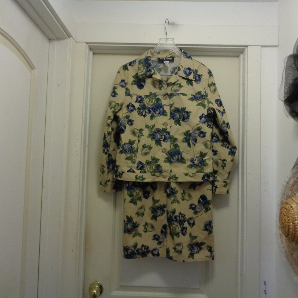 DARLING FLORAL JACKET & SKIRT SET PS